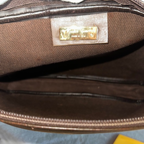 V-Pattern Brown Leather Men's Bag - Picture 7 of 7